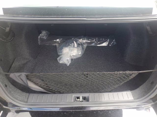 2025 Super Black Metallic Nissan Versa 1.6 SV FWD Sedan