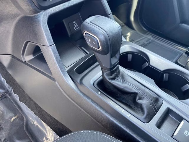 2025 Oxford White Ford Ranger XL RWD Truck