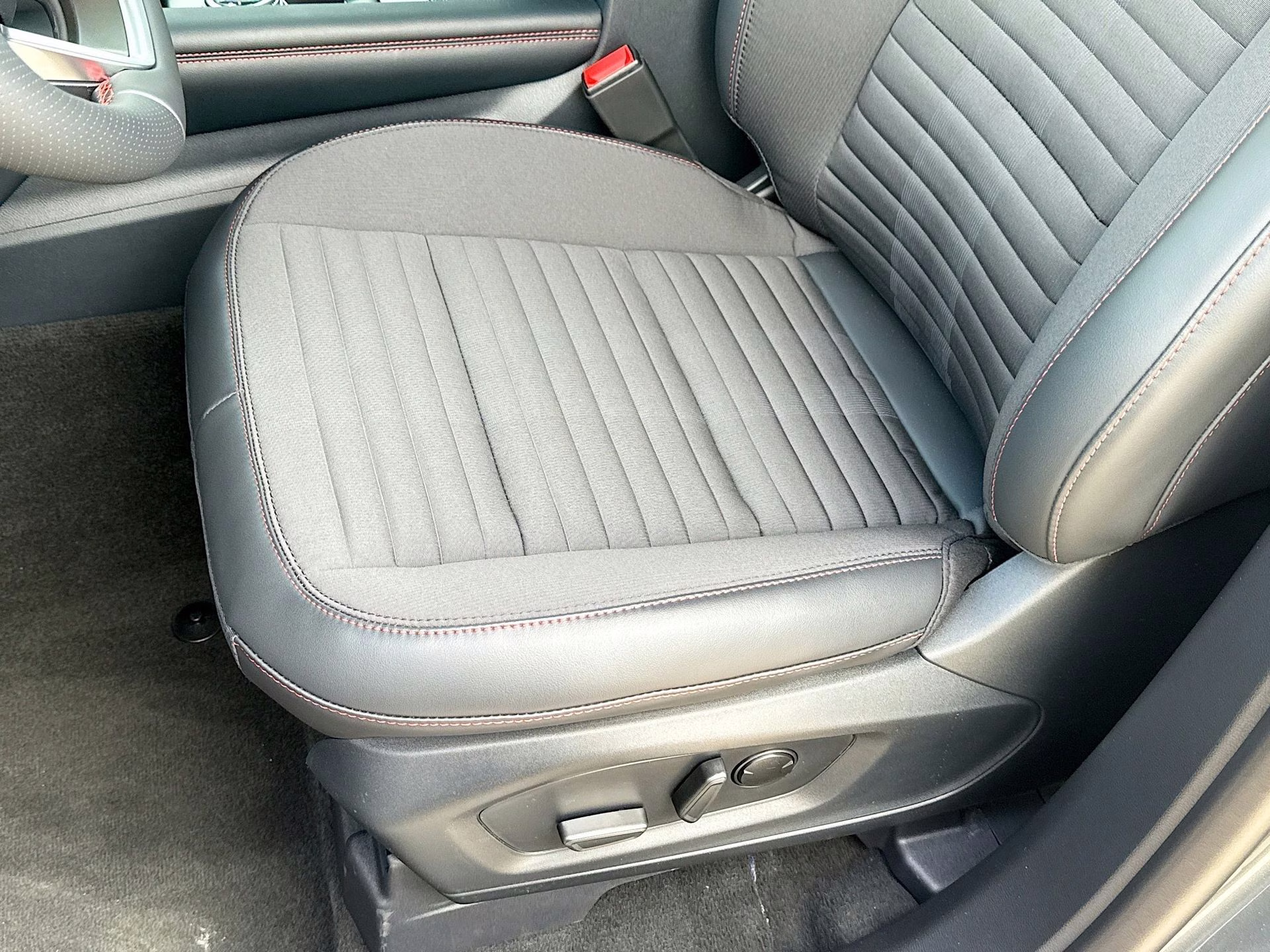 2026 Carbonized Gray Metallic Ford Explorer ST-Line RWD SUV