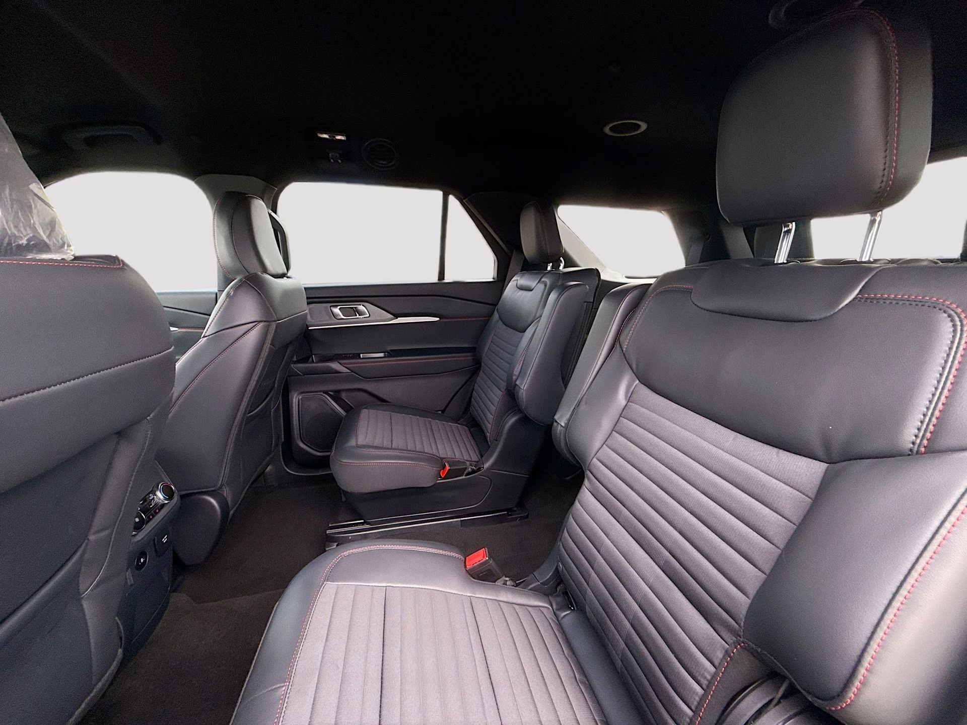 2026 Carbonized Gray Metallic Ford Explorer ST-Line RWD SUV