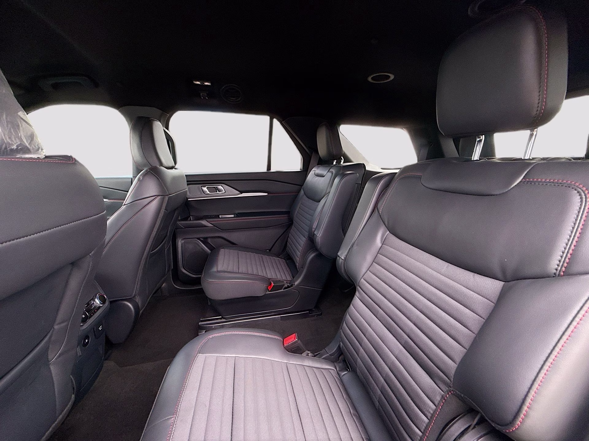 2026 Carbonized Gray Metallic Ford Explorer ST-Line RWD SUV