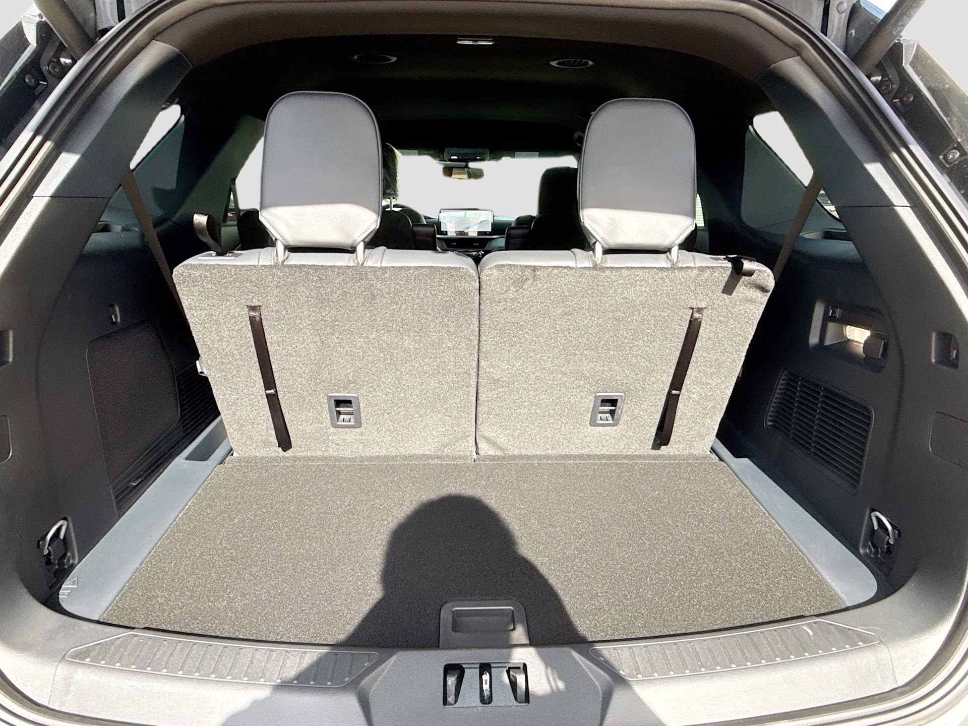 2026 Carbonized Gray Metallic Ford Explorer ST-Line RWD SUV