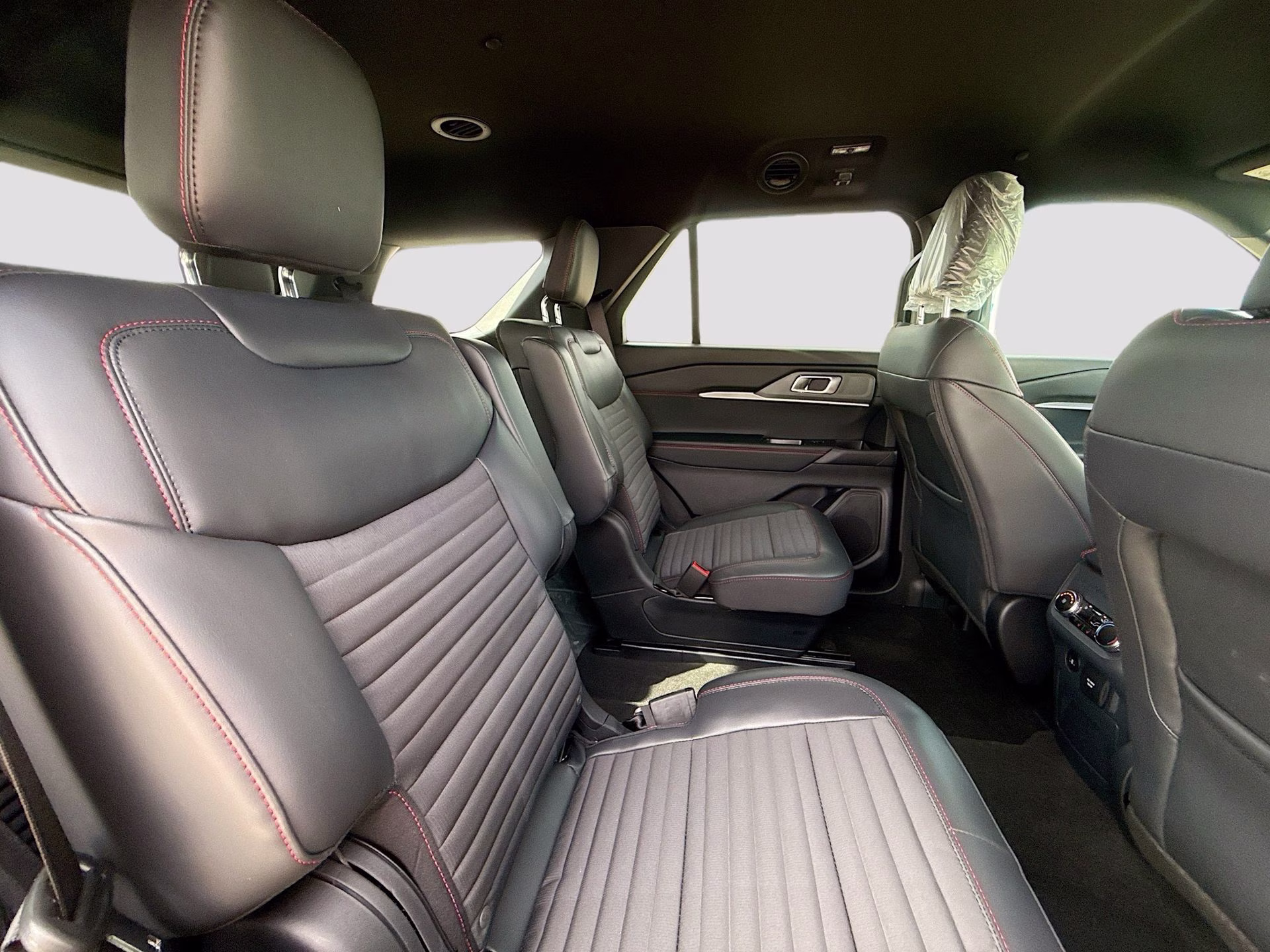 2026 Carbonized Gray Metallic Ford Explorer ST-Line RWD SUV