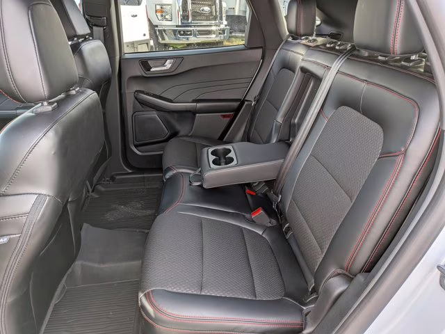 2025 Silver Metallic Ford Escape ST-Line FWD SUV