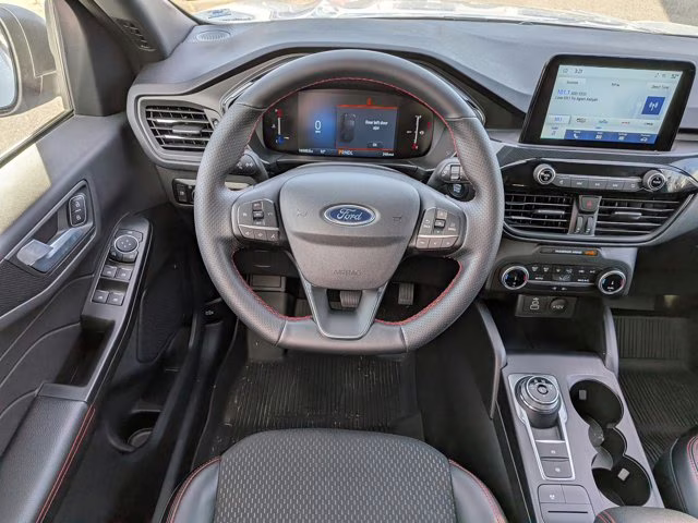 2025 Silver Metallic Ford Escape ST-Line FWD SUV