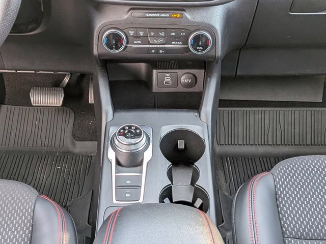 2025 Silver Metallic Ford Escape ST-Line FWD SUV