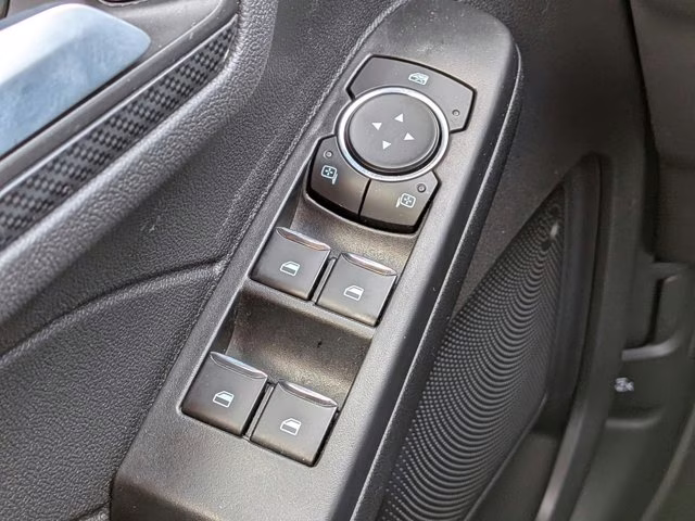 2025 Silver Metallic Ford Escape ST-Line FWD SUV