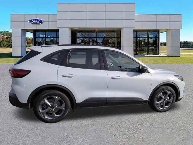 2025 Silver Metallic Ford Escape ST-Line FWD SUV