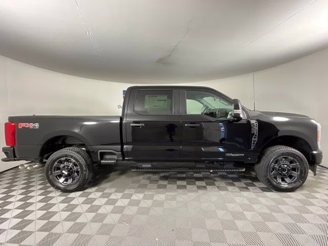 2026 Black Metallic Ford Super Duty F-350 SRW XL 4X4 Truck