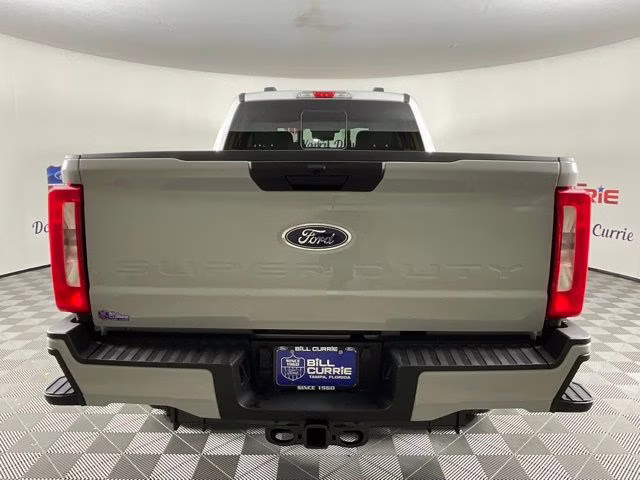 2026 Avalanche Ford Super Duty F-350 SRW XL 4X4 Truck