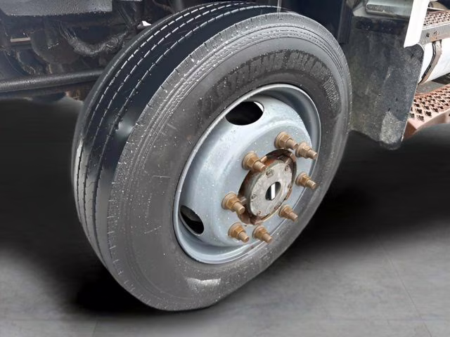 2008 Summit White Chevrolet C4500 Kodiak Duramax Dump truck 4X4 Truck