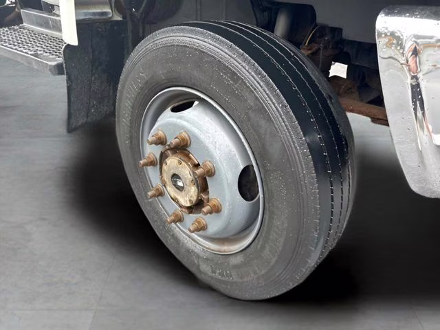 2008 Summit White Chevrolet C4500 Kodiak Duramax Dump truck 4X4 Truck