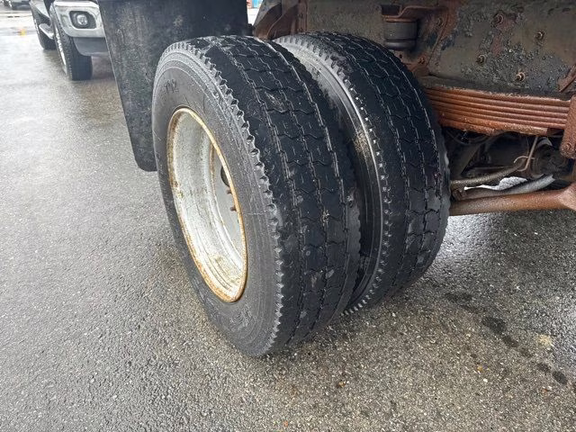 2008 Summit White Chevrolet C4500 Kodiak Duramax Dump truck 4X4 Truck