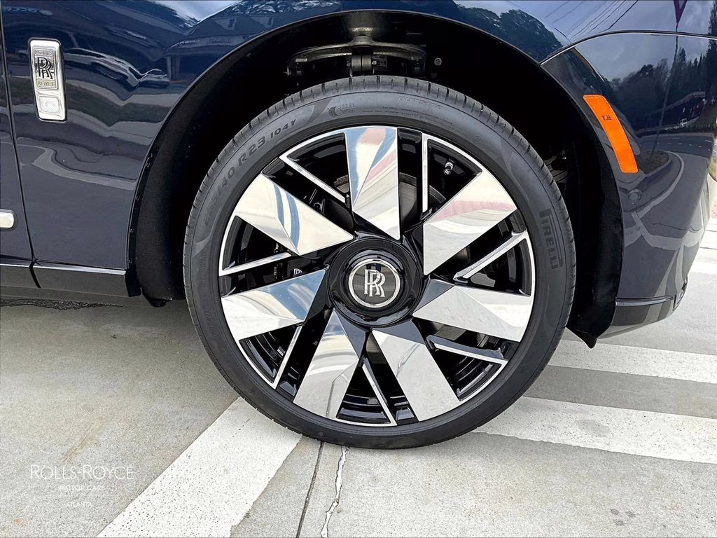 2026 Midnight Sapphire Rolls-Royce Cullinan AWD SUV