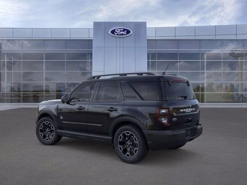 2025 Shadow Black Ford Bronco Sport Outer Banks 4X4 SUV