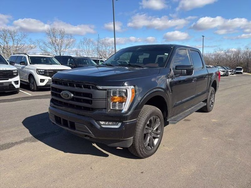 2023 Agate Black Metallic Ford F-150 LARIAT 4X4 Truck