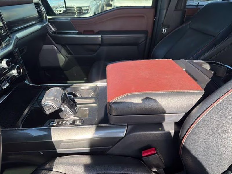 2023 Agate Black Metallic Ford F-150 LARIAT 4X4 Truck