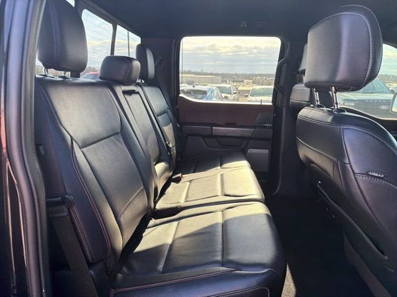 2023 Agate Black Metallic Ford F-150 LARIAT 4X4 Truck