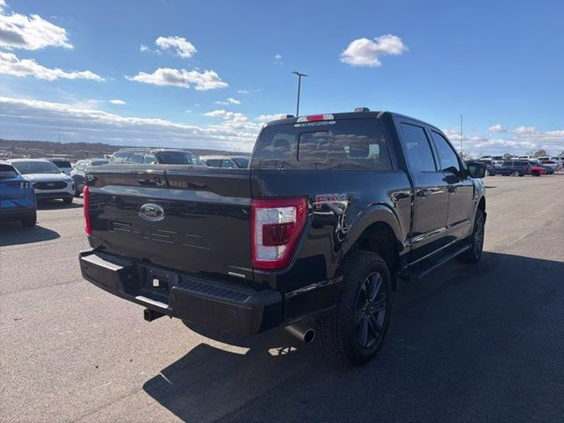 2023 Agate Black Metallic Ford F-150 LARIAT 4X4 Truck