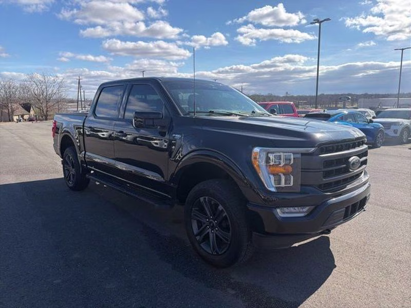 2023 Agate Black Metallic Ford F-150 LARIAT 4X4 Truck
