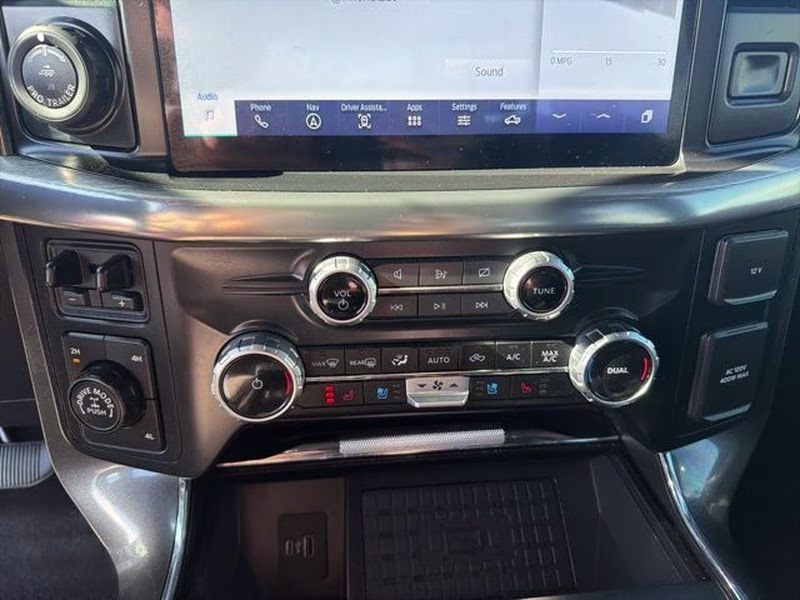 2023 Agate Black Metallic Ford F-150 LARIAT 4X4 Truck