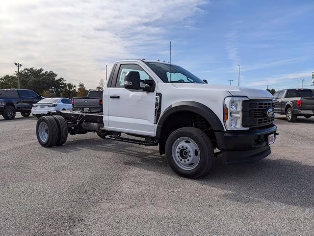 2026 Oxford White Ford Super Duty F-550 DRW XL 4X4 Chassis