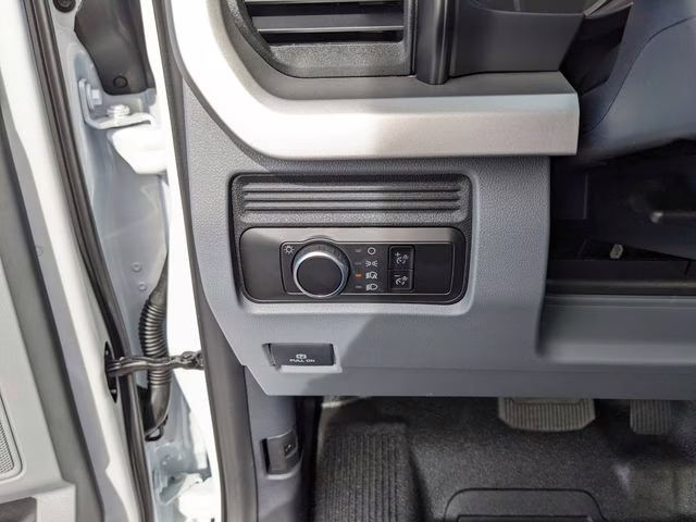 2026 Oxford White Ford Super Duty F-550 DRW XL 4X4 Chassis