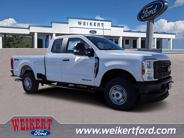 2026 Oxford White Ford Super Duty F-350 SRW XL 4X4 Truck