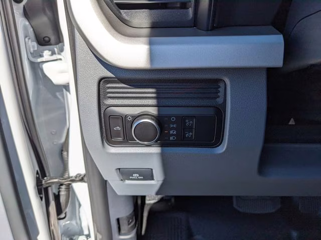 2026 Oxford White Ford Super Duty F-350 SRW XL 4X4 Truck