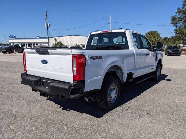 2026 Oxford White Ford Super Duty F-350 SRW XL 4X4 Truck