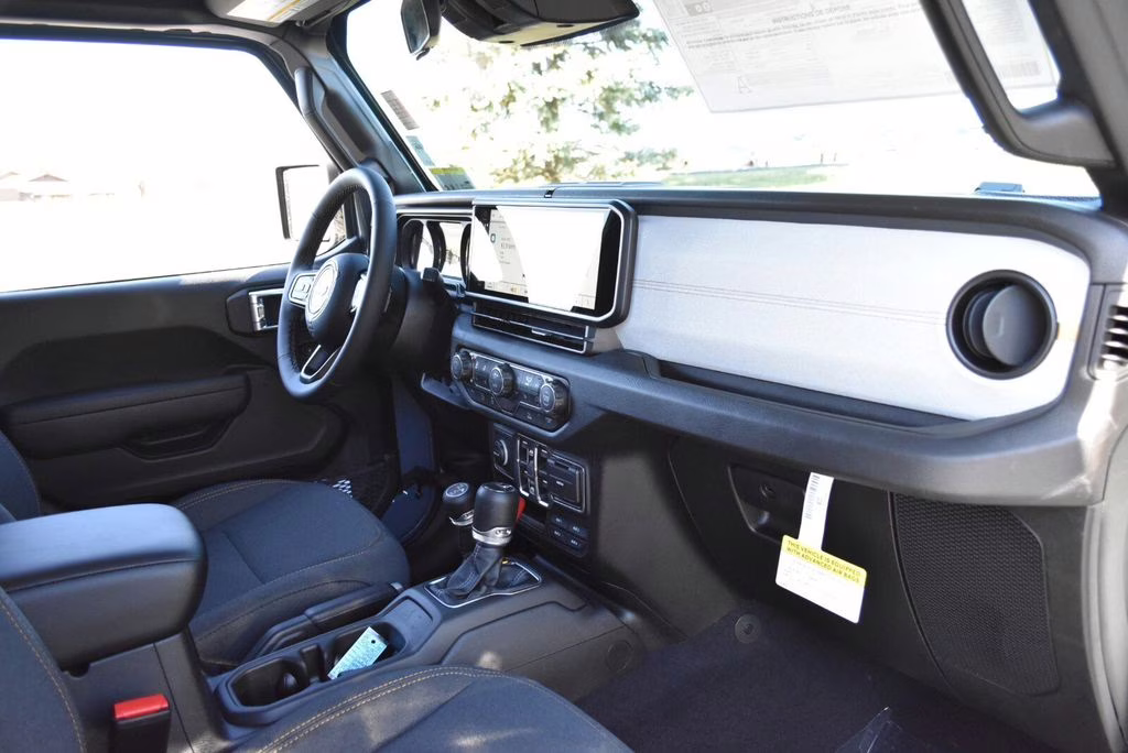 2026 Anvil Clearcoat Jeep Gladiator Sport S 4X4 Truck