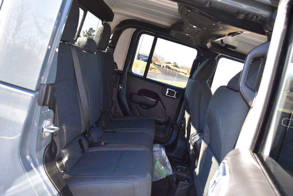 2026 Anvil Clearcoat Jeep Gladiator Sport S 4X4 Truck