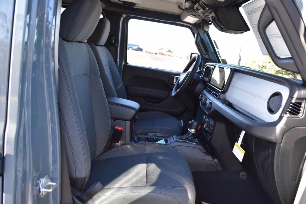 2026 Anvil Clearcoat Jeep Gladiator Sport S 4X4 Truck