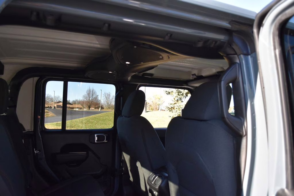 2026 Anvil Clearcoat Jeep Gladiator Sport S 4X4 Truck