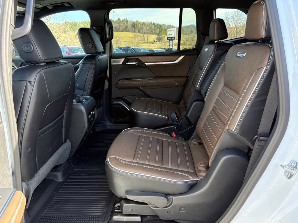 2026 Glacier White Tricoat GMC Acadia Denali Ultimate FWD SUV