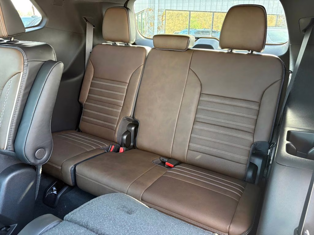 2026 Glacier White Tricoat GMC Acadia Denali Ultimate FWD SUV