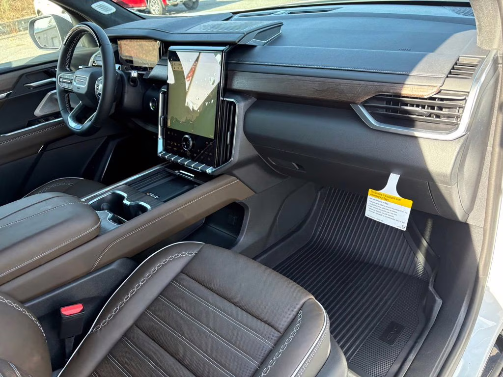 2026 Glacier White Tricoat GMC Acadia Denali Ultimate FWD SUV