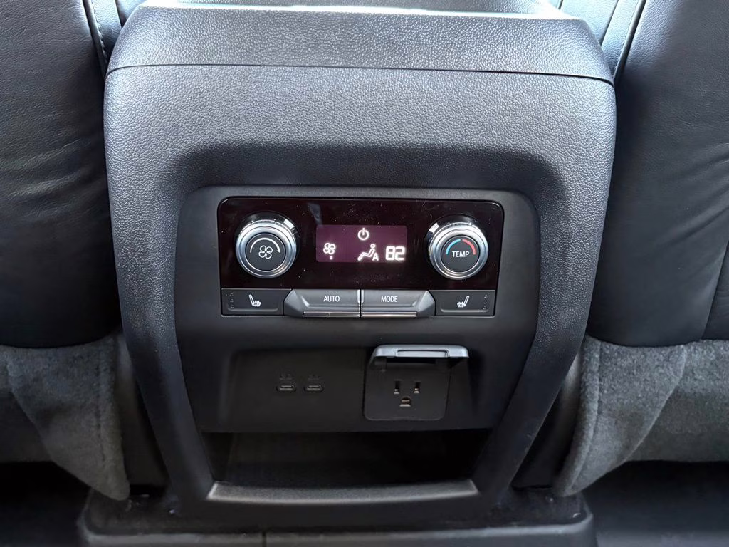 2026 Glacier White Tricoat GMC Acadia Denali Ultimate FWD SUV