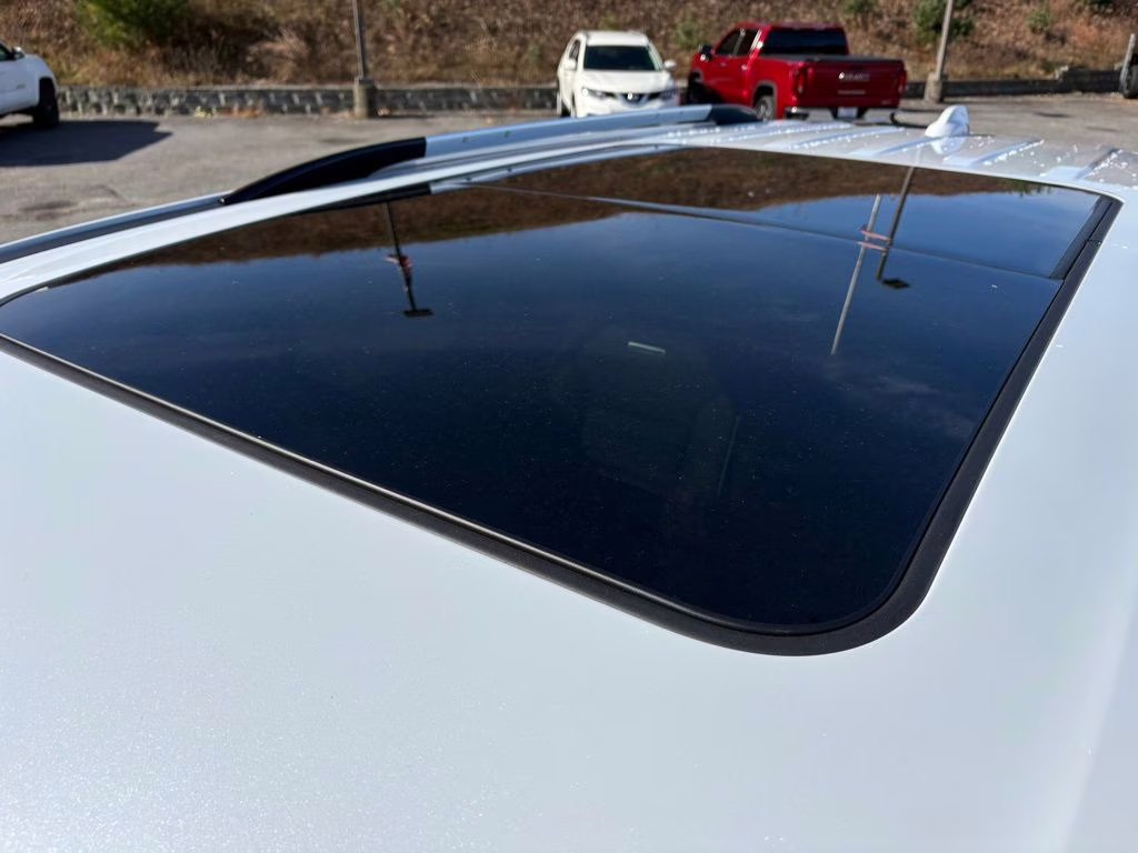 2026 Glacier White Tricoat GMC Acadia Denali Ultimate FWD SUV