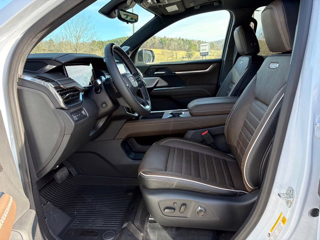 2026 Glacier White Tricoat GMC Acadia Denali Ultimate FWD SUV