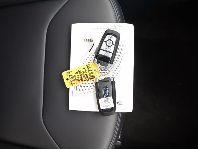 2025 Azure Gray Metallic Tri-Coat Ford Maverick Lariat AWD Truck