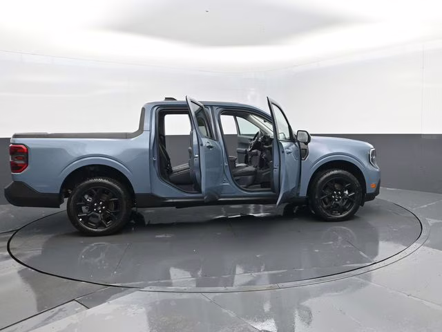 2025 Azure Gray Metallic Tri-Coat Ford Maverick Lariat AWD Truck
