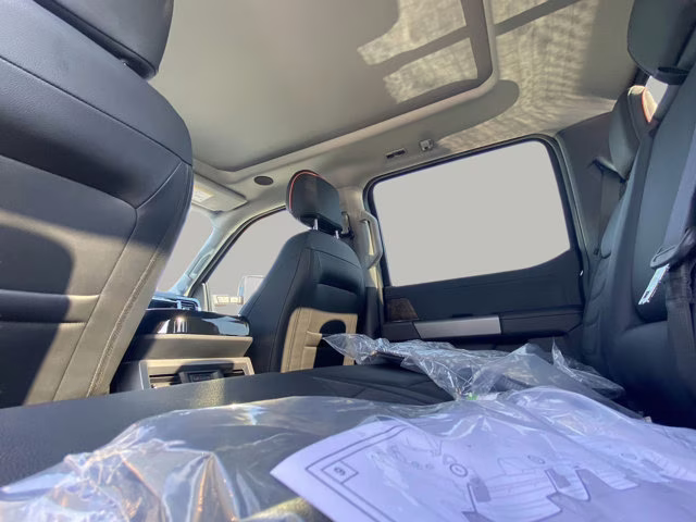 2026 Agate Black Metallic Ford Super Duty F-250 SRW LARIAT 4X4 Truck