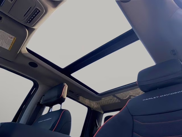 2026 Agate Black Metallic Ford Super Duty F-250 SRW LARIAT 4X4 Truck