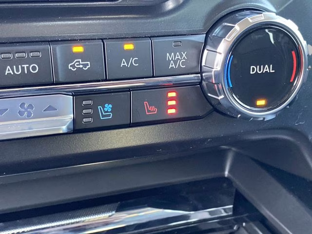 2026 Agate Black Metallic Ford Super Duty F-250 SRW LARIAT 4X4 Truck