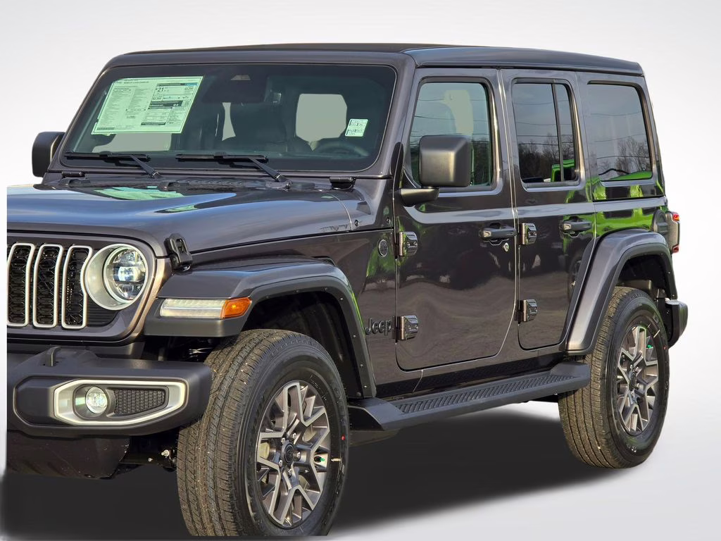2026 Granite Crystal Metallic Clearcoat Jeep Wrangler Sahara 4X4 SUV