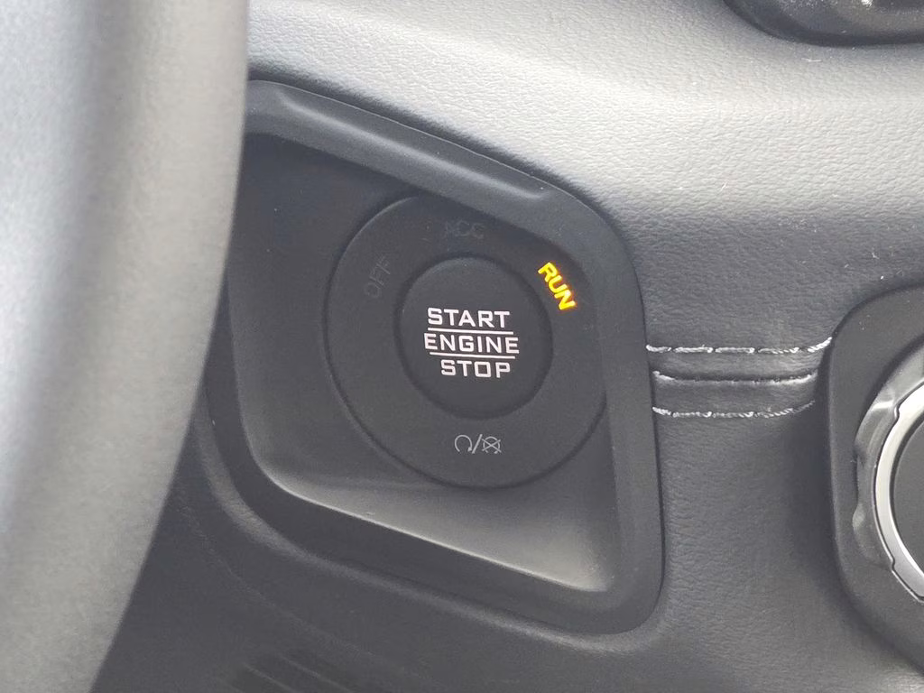 2026 Granite Crystal Metallic Clearcoat Jeep Wrangler Sahara 4X4 SUV