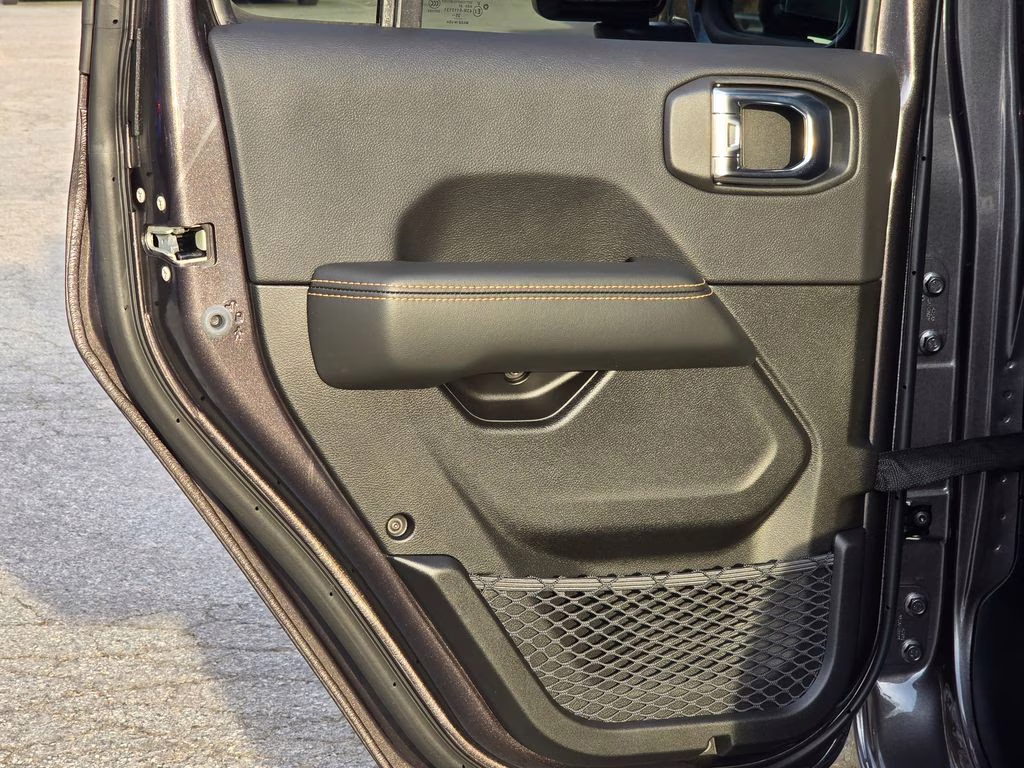 2026 Granite Crystal Metallic Clearcoat Jeep Wrangler Sahara 4X4 SUV