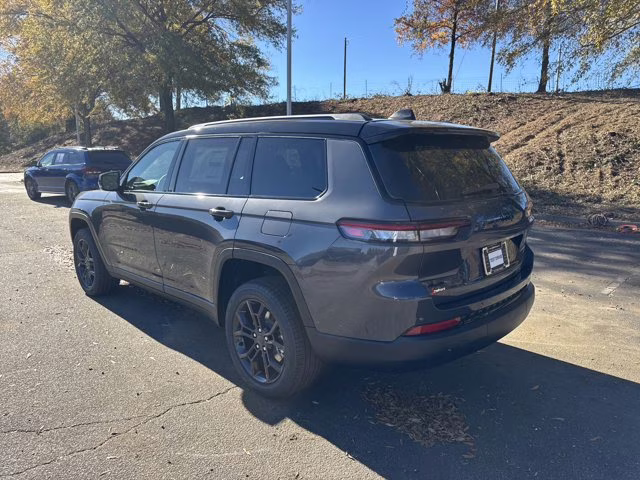 2025 Baltic Gray Metallic Clearcoat Jeep Grand Cherokee L Limited 4X4 SUV
