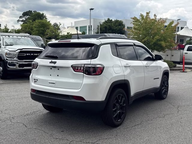 2026 Bright White Clearcoat Jeep Compass Latitude Altitude 4X4 SUV